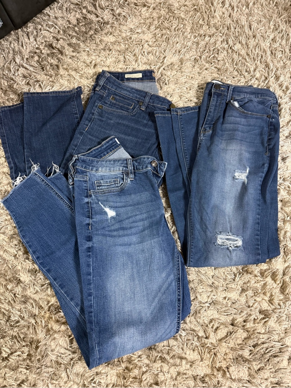 Women’s Blue Distressed Jeans - Classic Denim